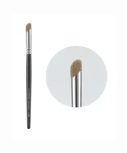 M523 Large Dense Foundation Concealer Brush full product view, showing dense rounded bristles ideal for foundation and concealer application.