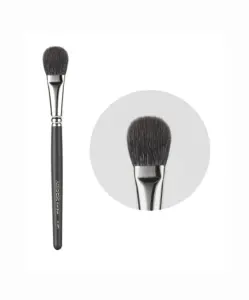 M571 Fluffy Bronzer Powder Blush Brush full product view, showing soft, flat, round brush for flawless blush and bronzer application.
