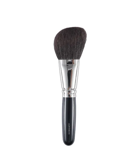 Feature image Ainochi G101 angled finishing powder brush on white background, premium goat hair finishing powder brush Hakuhodo G series inspired