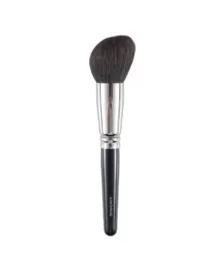 Feature image of Ainochi G103 large fluffy powder brush head close-up, dense fluffy powder brush detail for seamless powder diffusion
